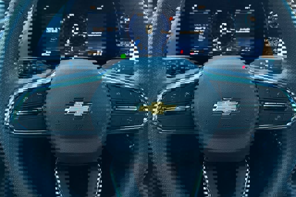 New 2026 Chevrolet Equinox EV LT w/ LPO, Blackout Package image 23