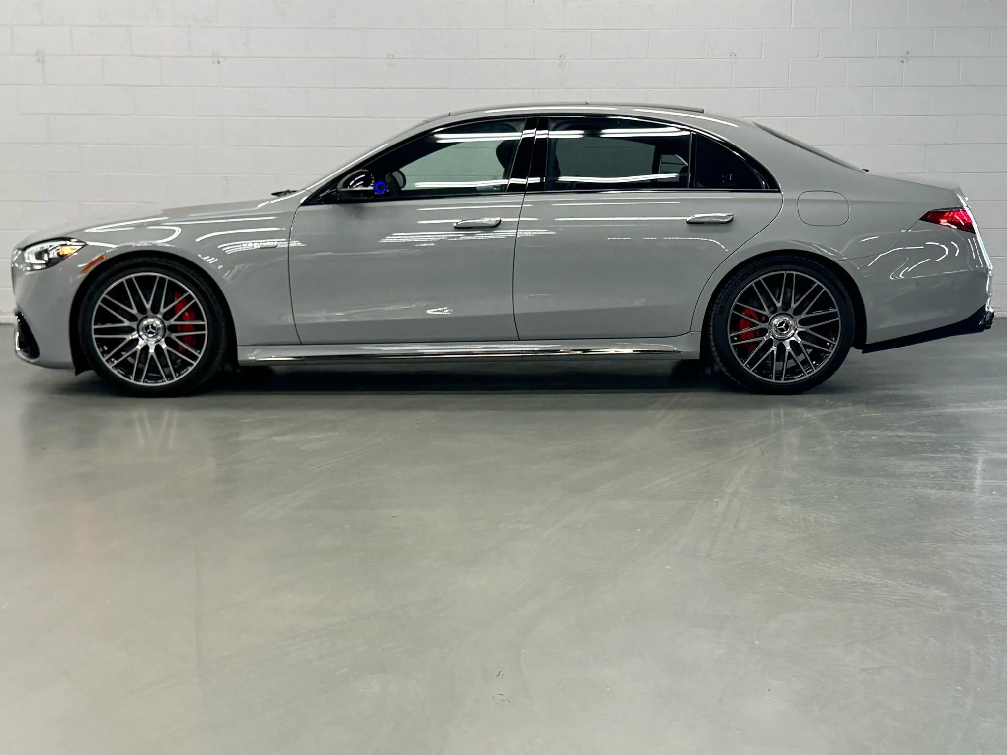Used 2024 Mercedes-Benz S 63 AMG S w/ Rear Seat Package image 5