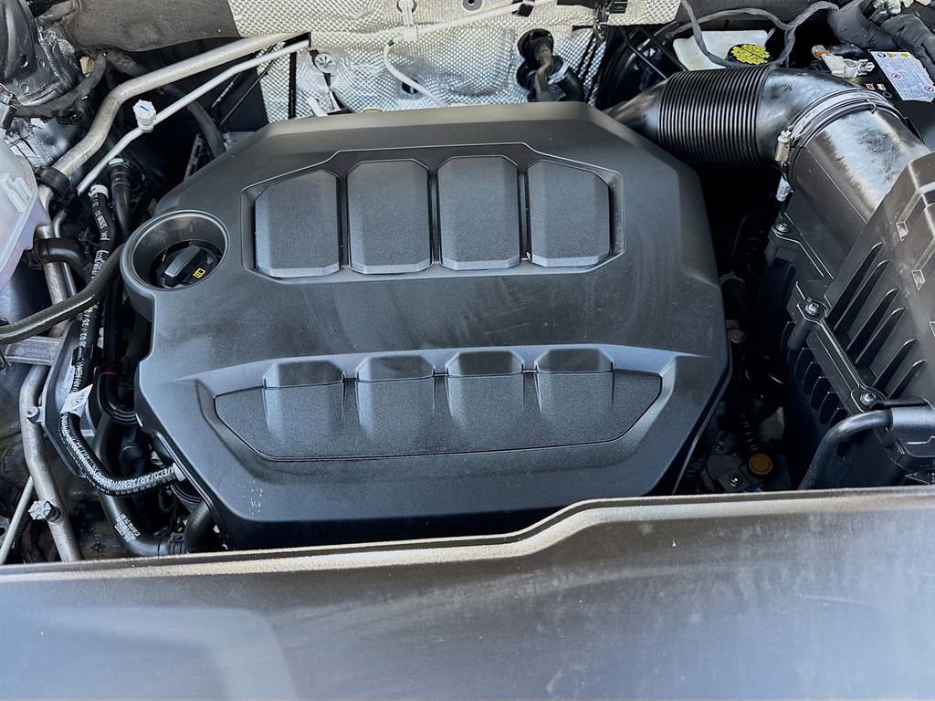 Used 2024 Volkswagen Atlas Cross Sport SE image 40