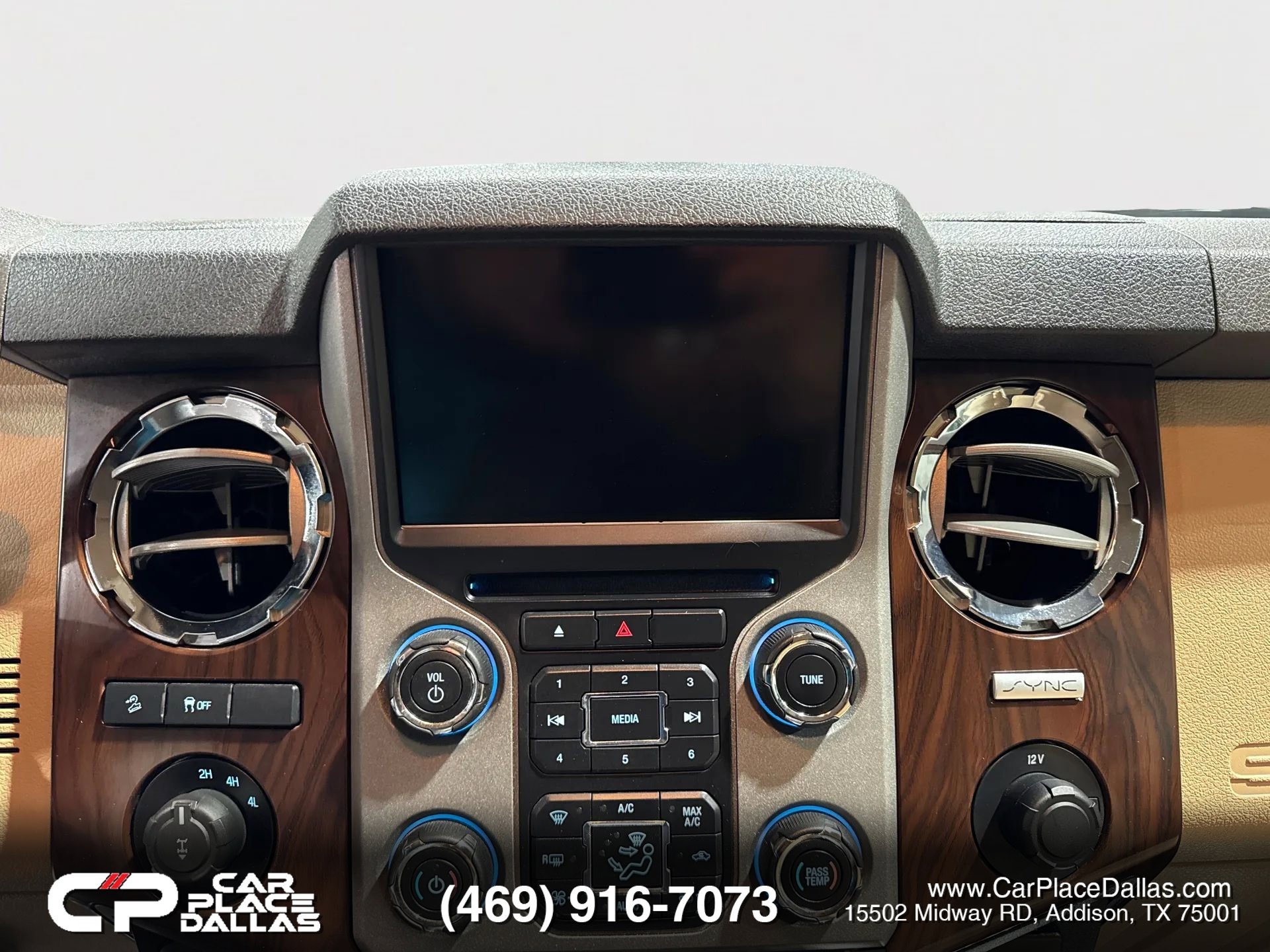 Used 2016 Ford F250 Lariat w/ Lariat Ultimate Package AWD/4WD image 28