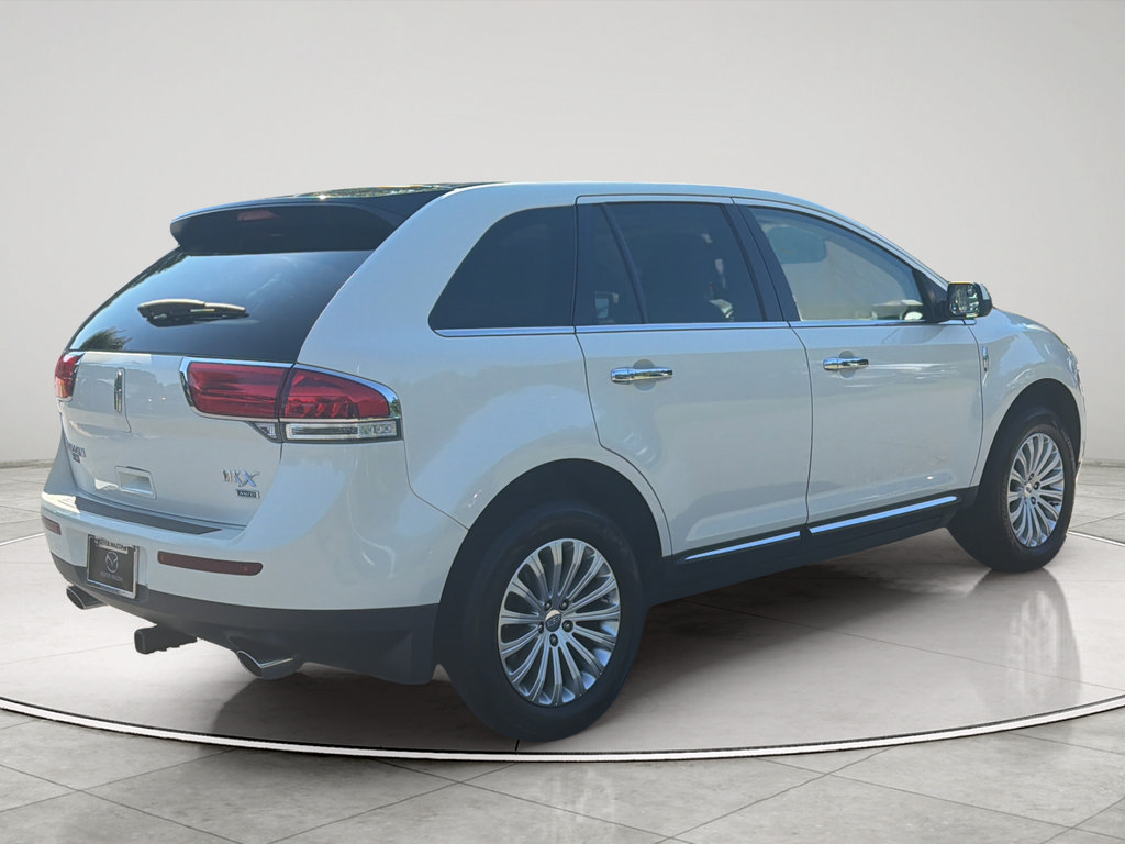 Used 2013 Lincoln MKX AWD image 7