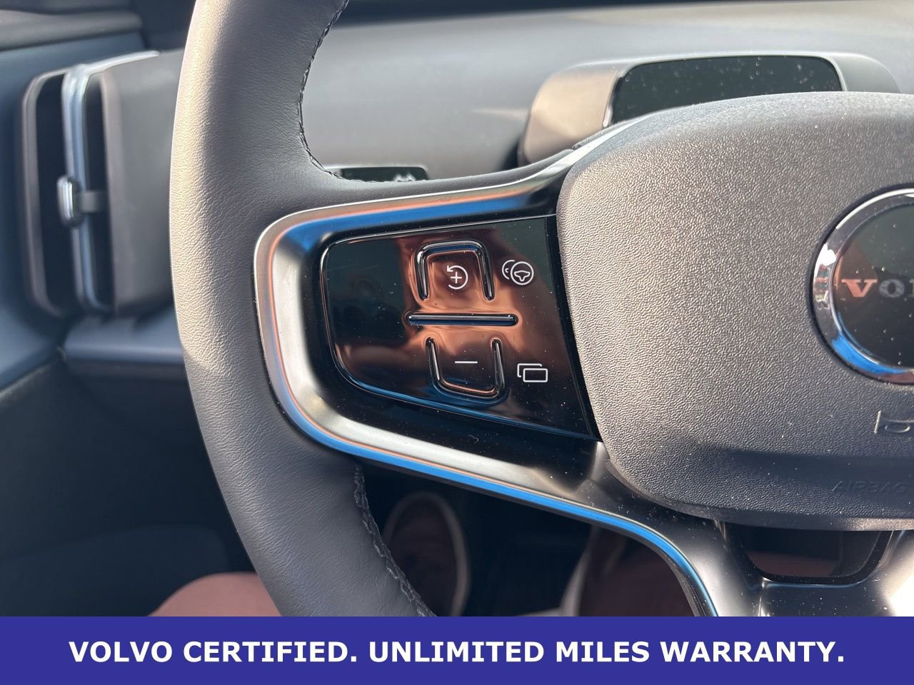 Certified 2025 Volvo EX30 Plus w/ Protection Package Premier AWD/4WD image 21