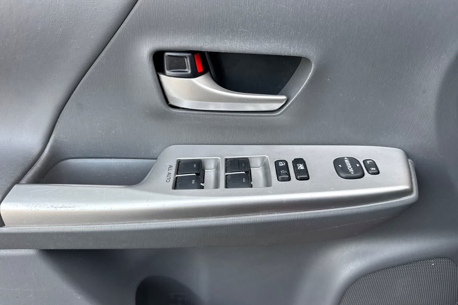 Used 2014 Toyota Prius V Five FWD image 14