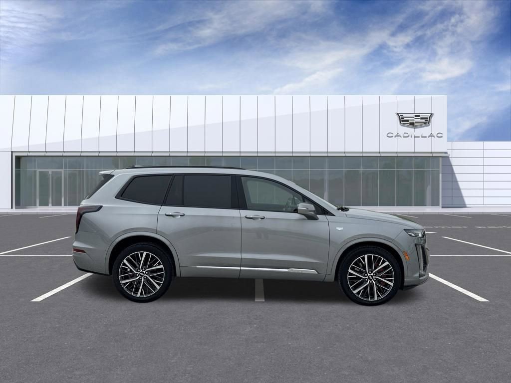 Used 2024 Cadillac XT6 Sport w/ Technology Package AWD/4WD image 2
