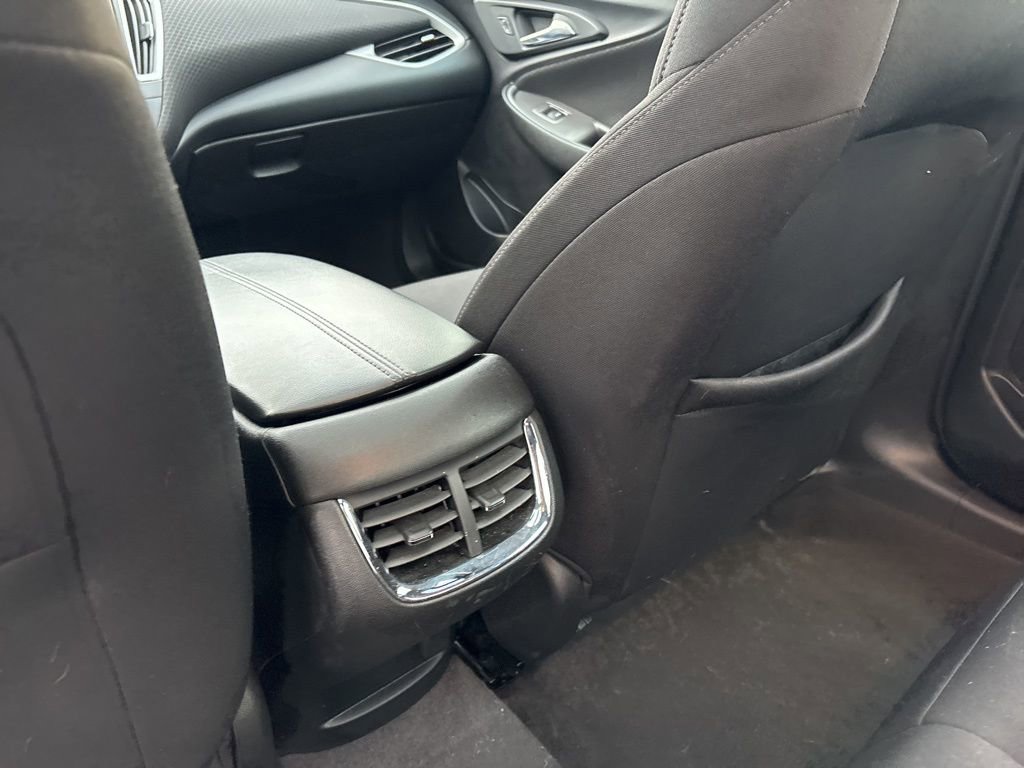 Used 2024 Chevrolet Malibu LT image 20