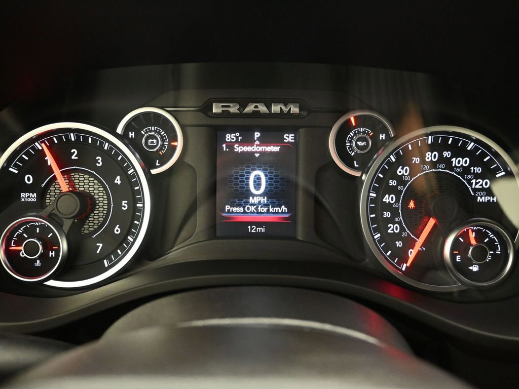 New 2026 RAM 1500 4x4 Crew Cab image 15