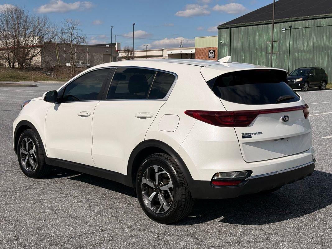 Used 2022 Kia Sportage LX FWD image 6