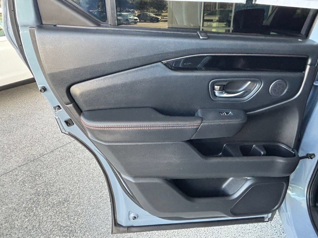 Used 2023 Honda Pilot TrailSport image 29