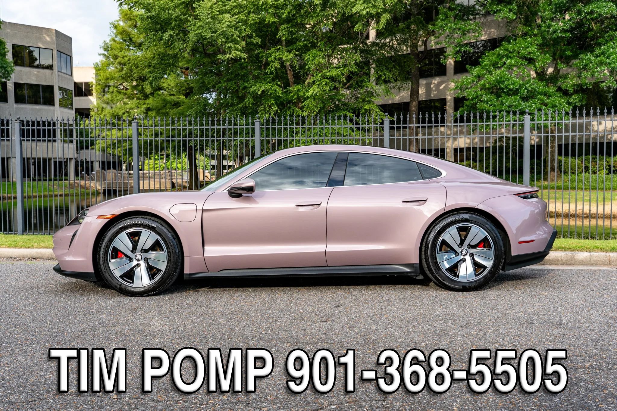 Used 2023 Porsche Taycan 4S AWD/4WD image 9