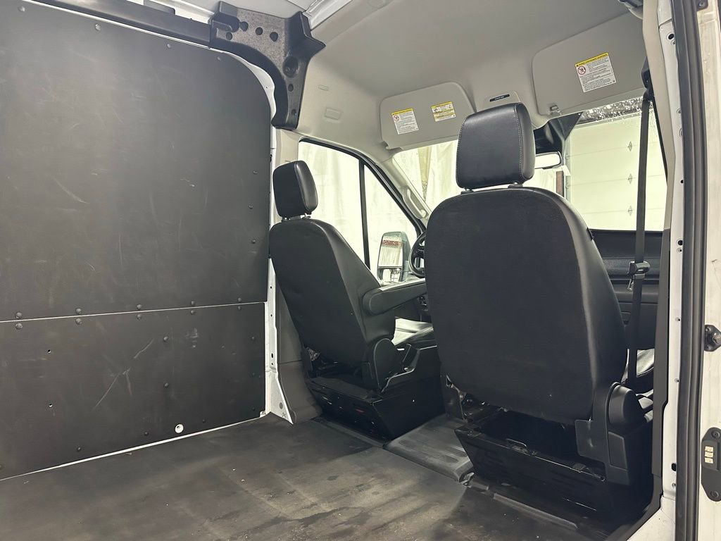Used 2024 Ford Transit 250 148 Medium Roof Extended AWD w/ Load Area Protection Package image 39