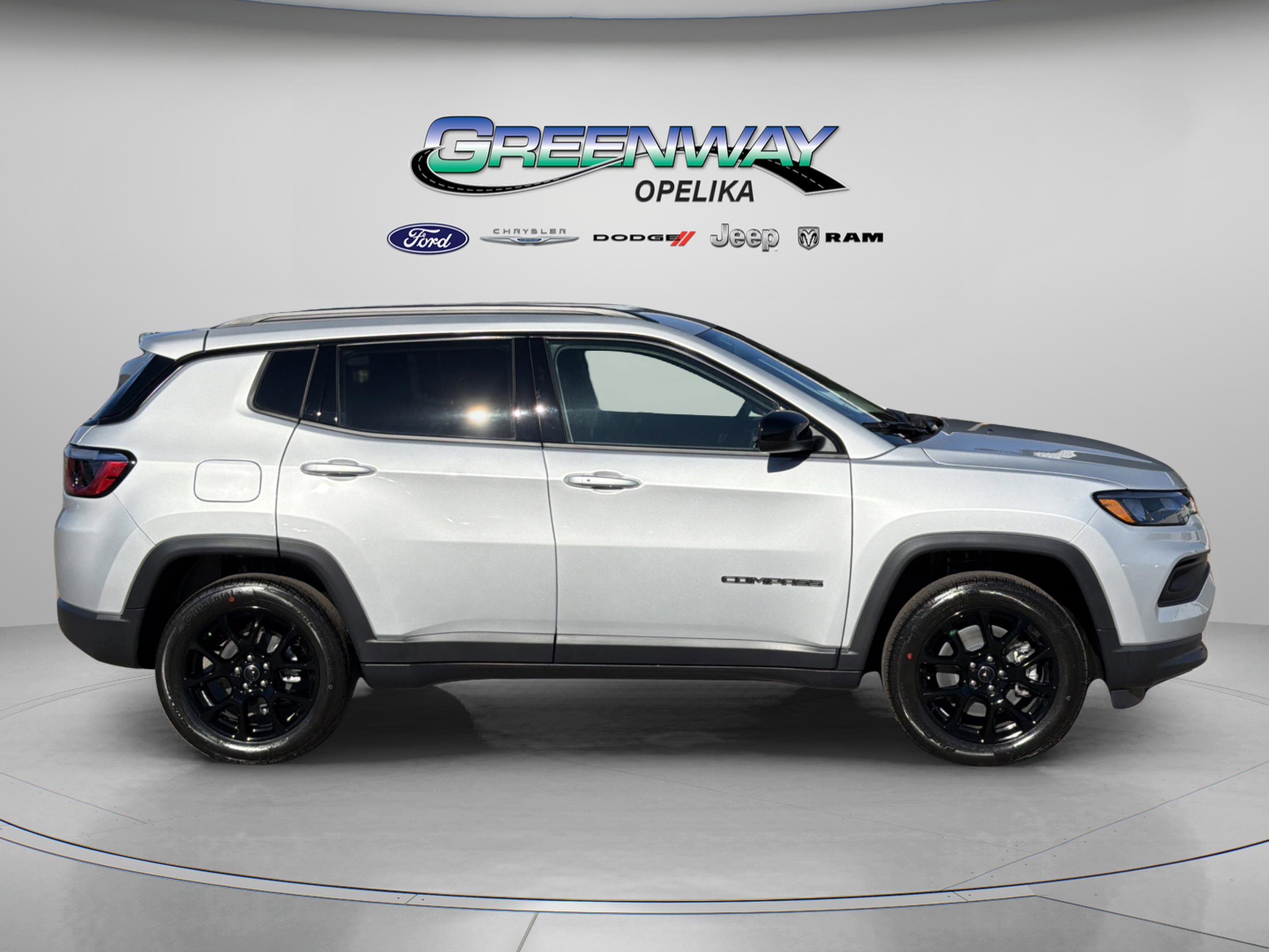 New 2026 Jeep Compass Latitude image 8