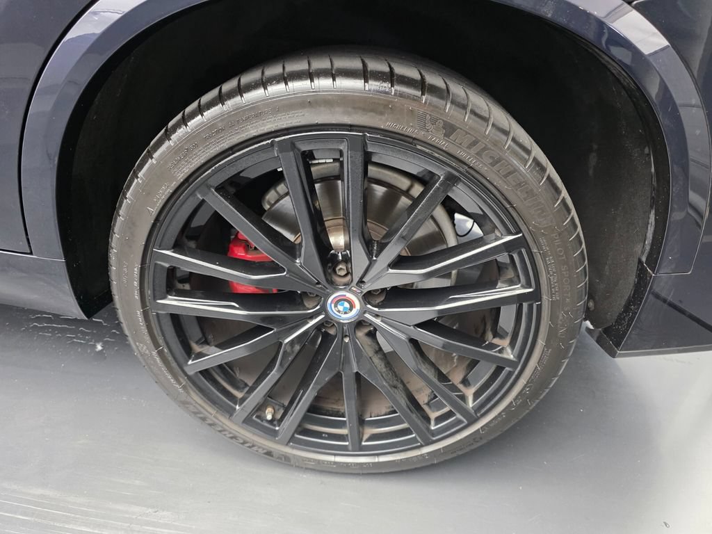 Used 2022 BMW X5 M50i AWD/4WD image 17