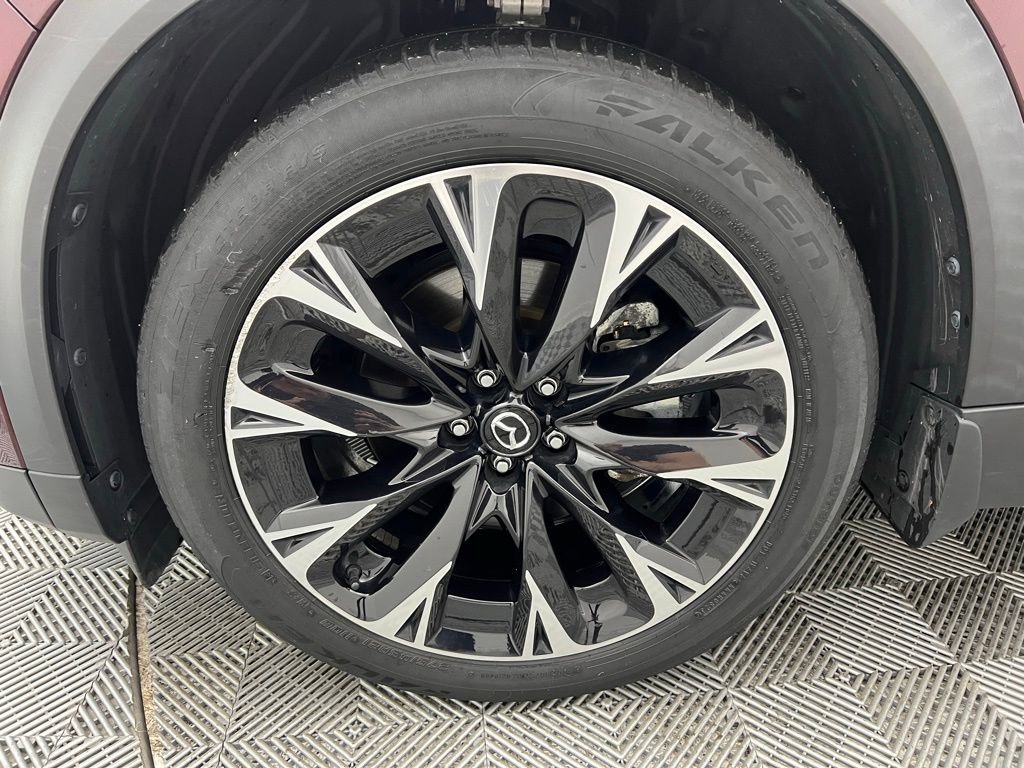 Used 2024 MAZDA CX-90 Plug-In Hybrid w/ Premium Pkg image 34