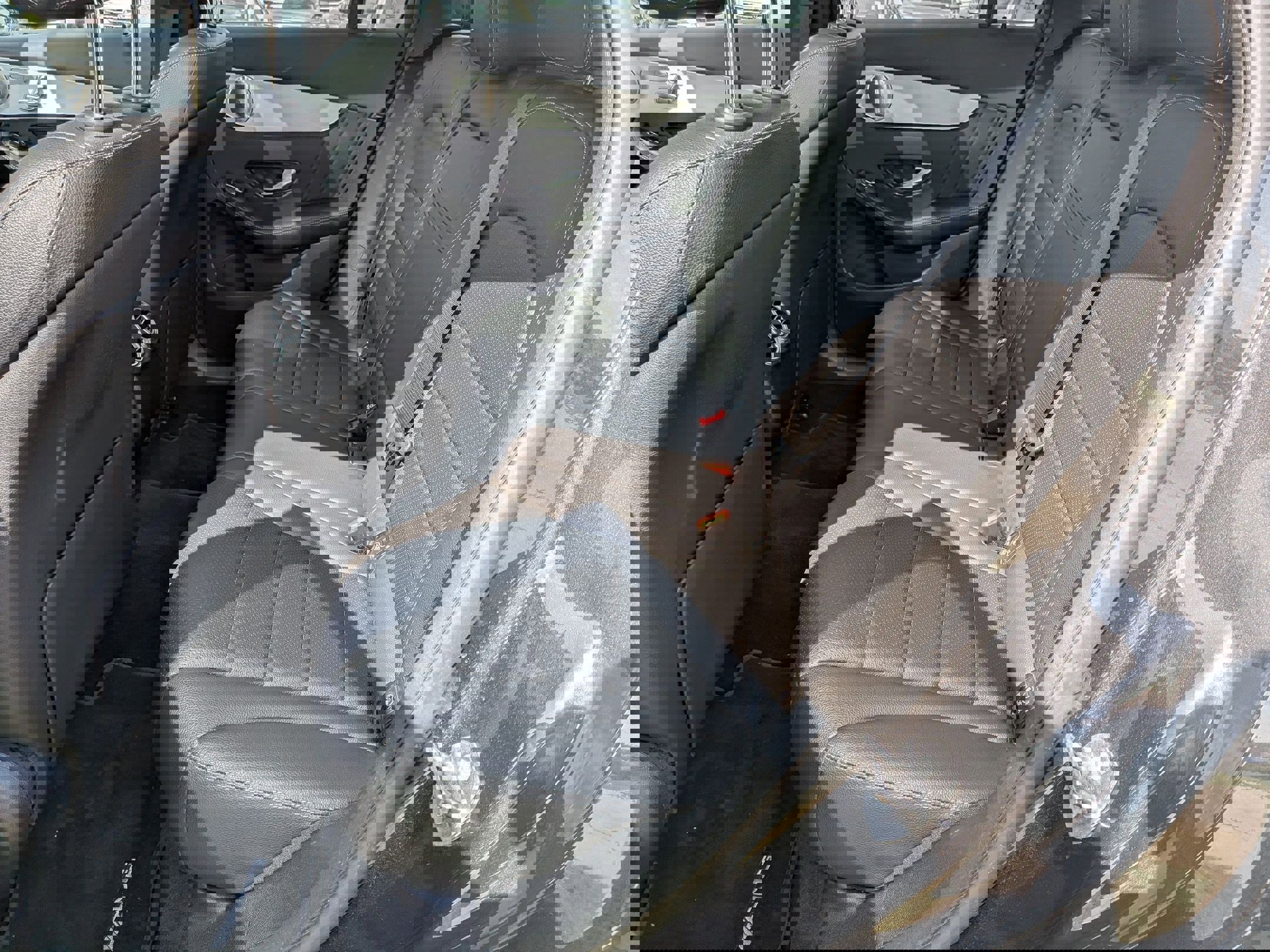 Used 2021 Mercedes-Benz GLC 300 image 31