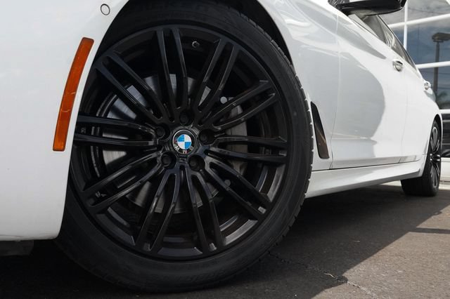Used 2018 BMW 540i w/ M Sport Package RWD image 29
