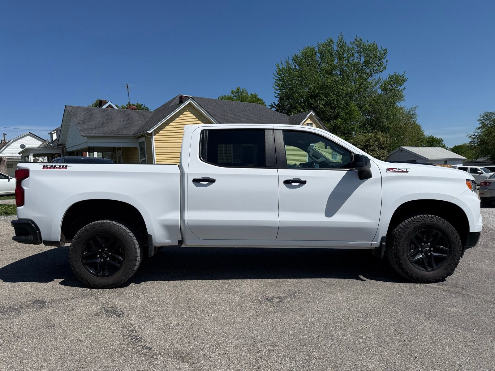 Used 2023 Chevrolet Silverado 1500 LT Trail Boss w/ Protection Package AWD/4WD image 10