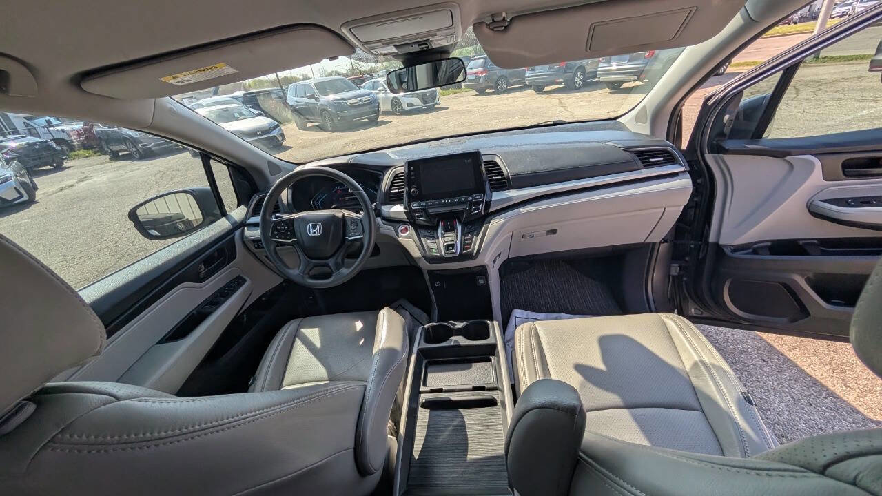 Used 2022 Honda Odyssey EX image 12