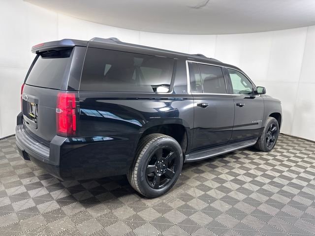 Used 2018 Chevrolet Suburban LT image 3