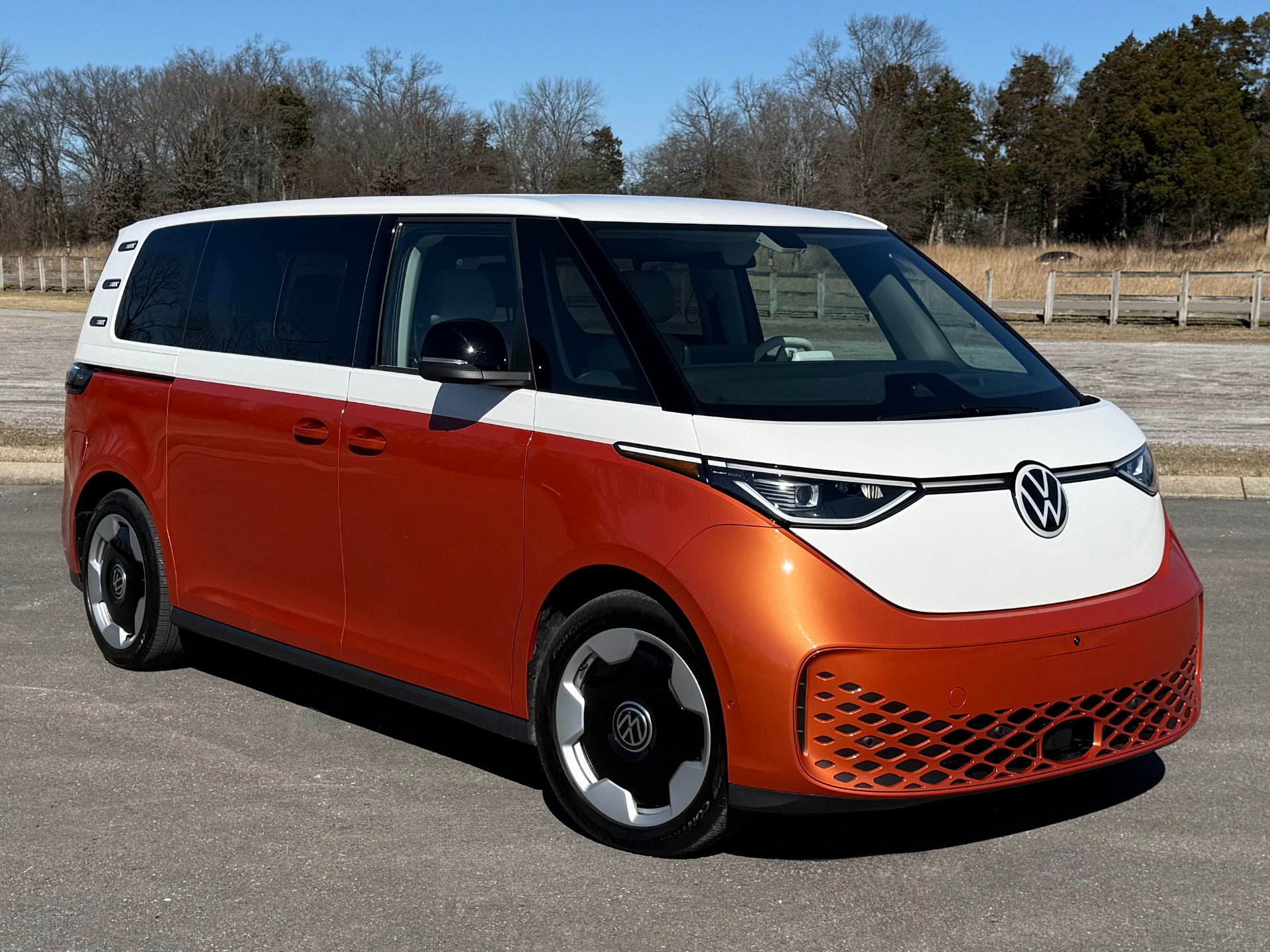 Used 2025 Volkswagen ID. Buzz Pro S Plus image 1