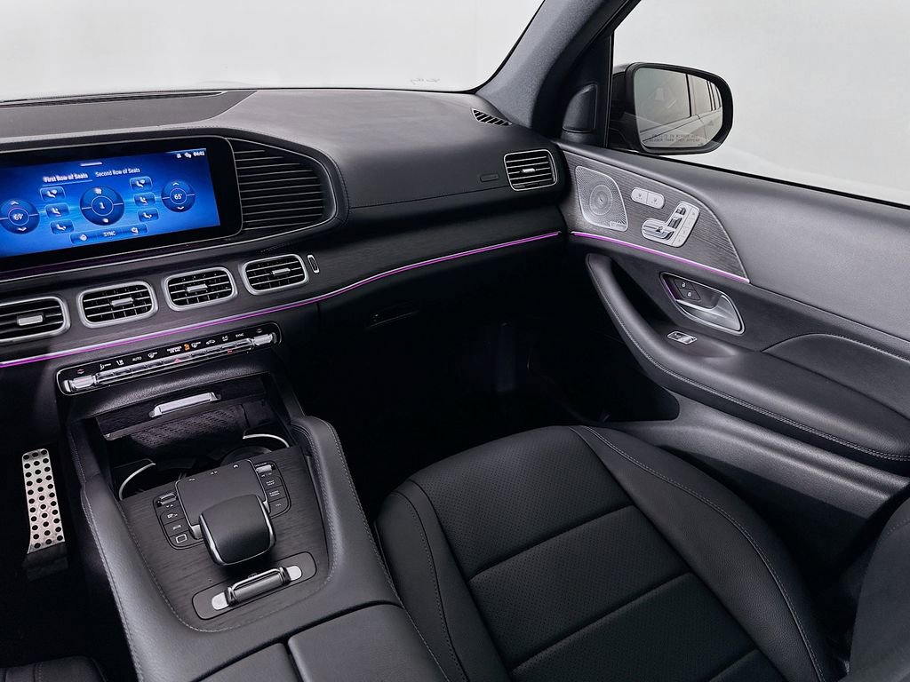 Used 2025 Mercedes-Benz GLS 450 4MATIC image 24