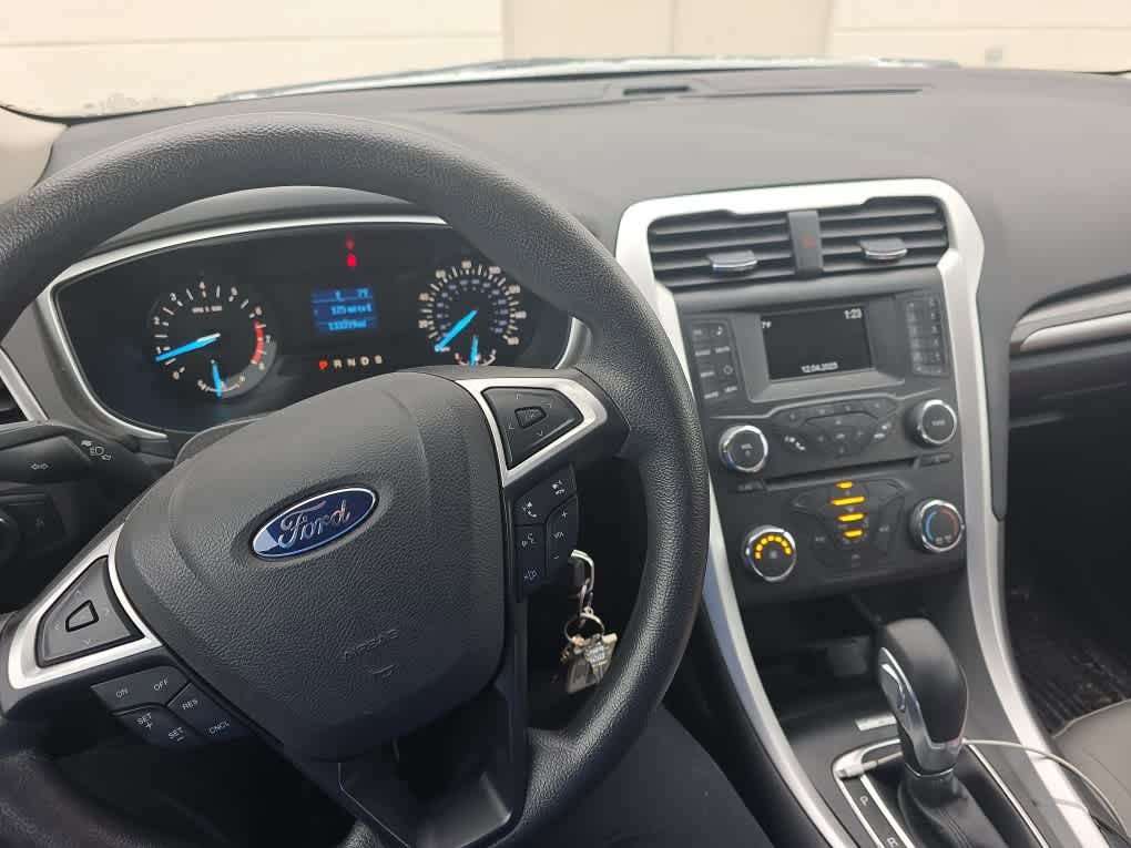Used 2014 Ford Fusion S image 6