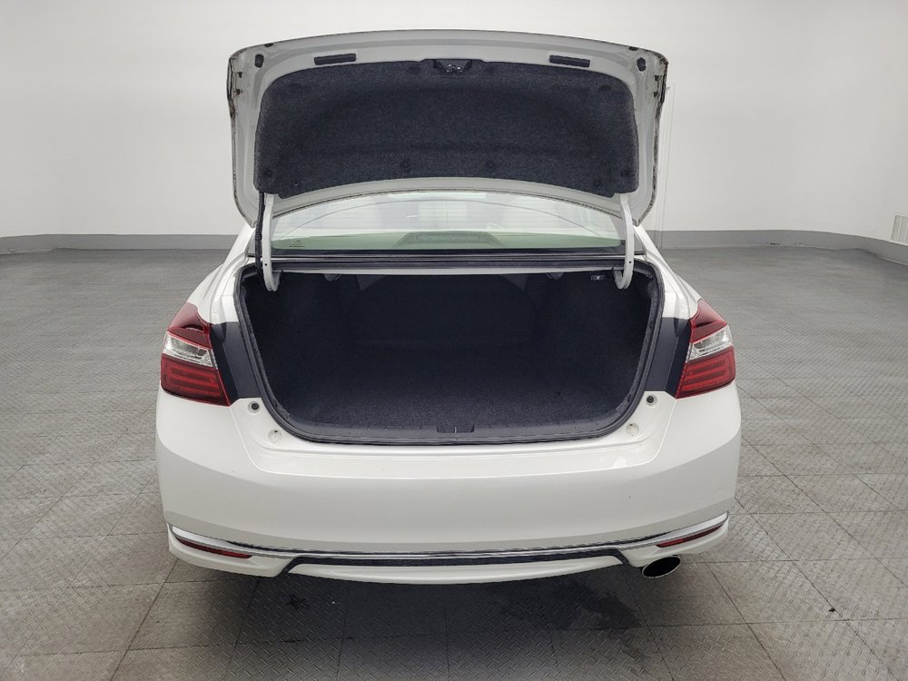 Used 2016 Honda Accord LX image 29