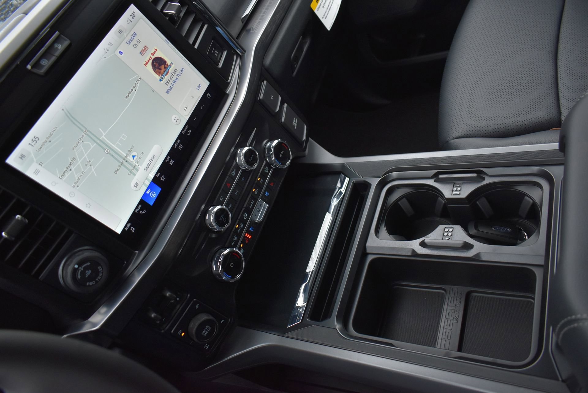 New 2026 Ford F250 Lariat w/ Lariat Ultimate Package image 25