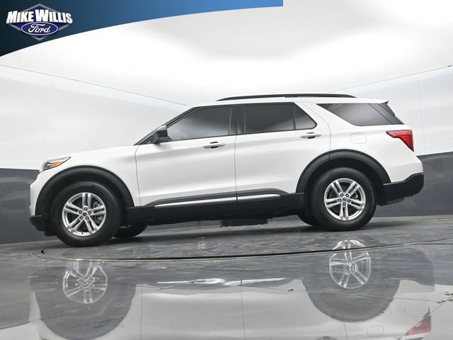 Used 2024 Ford Explorer XLT image 20
