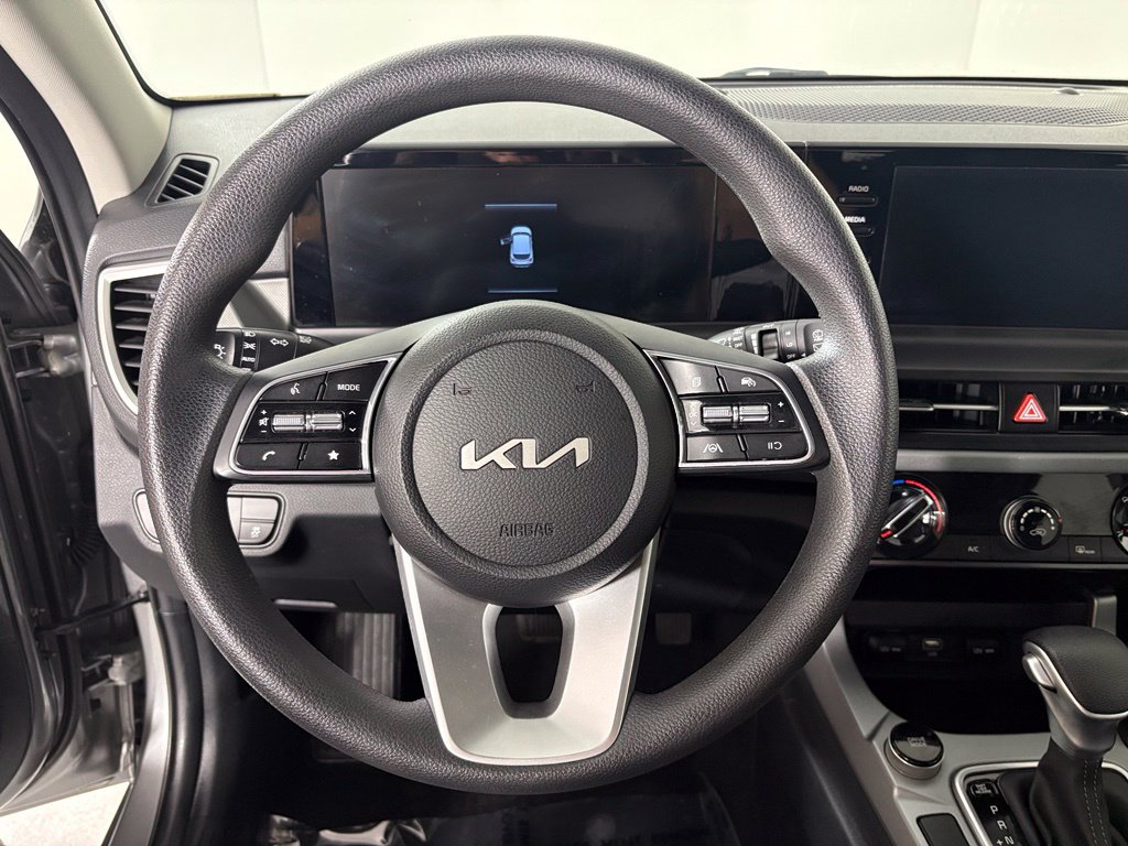 Used 2026 Kia Seltos LX AWD/4WD image 23