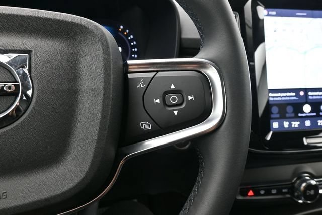 Used 2023 Volvo XC40 B5 Ultimate w/ Protection Package Premier AWD/4WD image 25