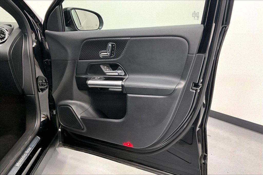 Used 2025 Mercedes-Benz GLA 250 image 18