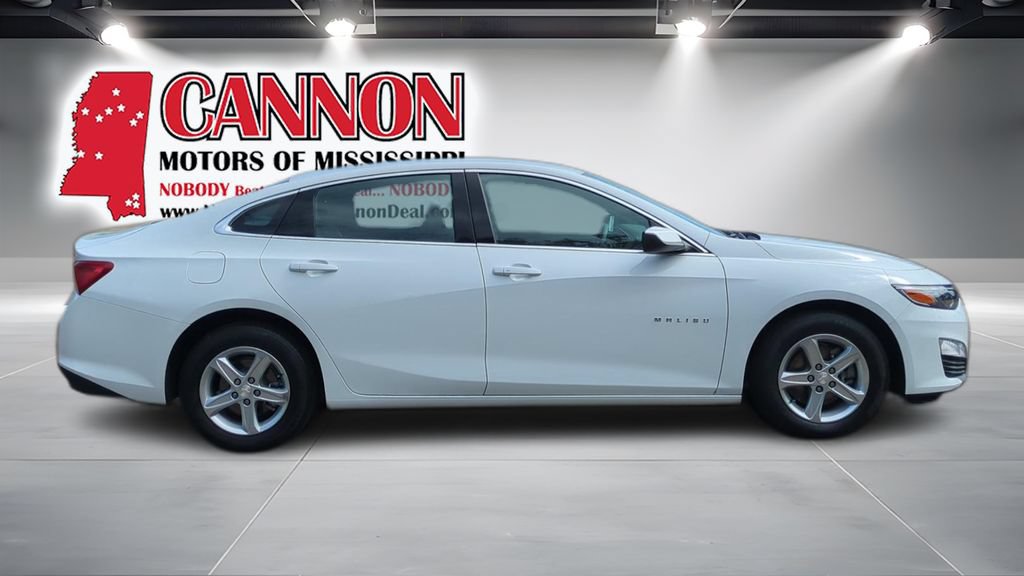 Used 2024 Chevrolet Malibu LT FWD image 4