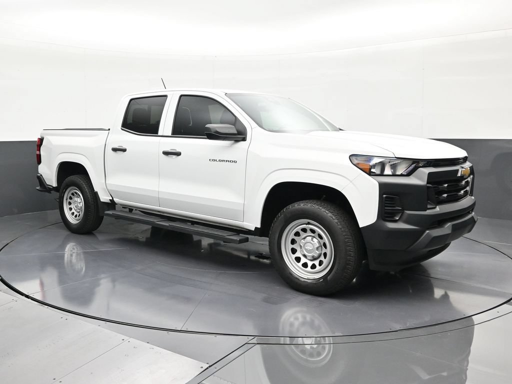 Used 2024 Chevrolet Colorado W/T w/ WT Convenience Package RWD image 7