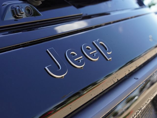 New 2026 Jeep Grand Wagoneer Summit AWD/4WD image 12