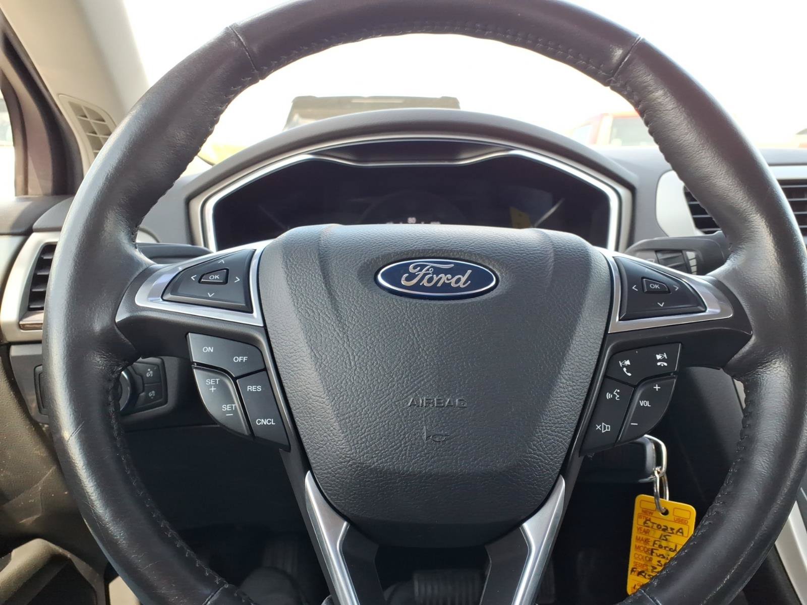 Used 2015 Ford Fusion SE w/ Equipment Group 202A FWD image 17