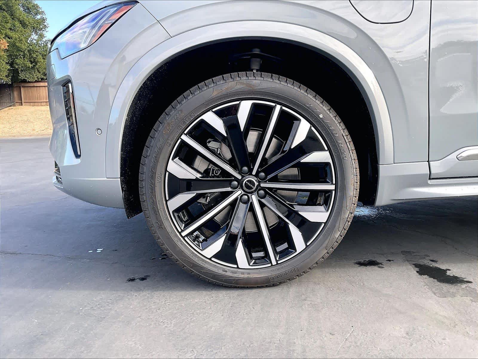 New 2027 Volvo XC90 T8 Bright AWD/4WD image 14