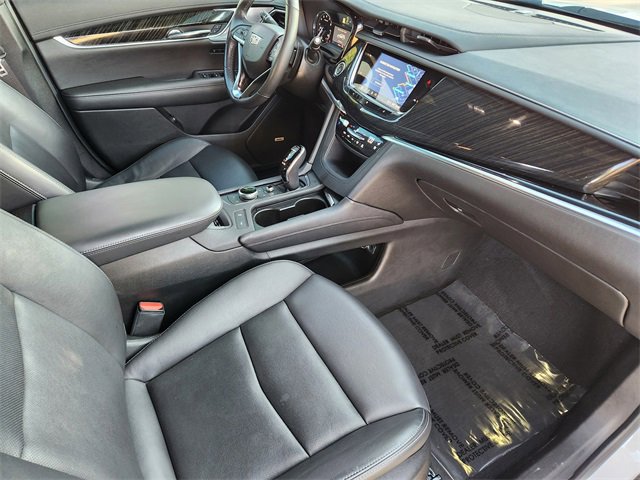Used 2021 Cadillac XT6 Premium Luxury image 18
