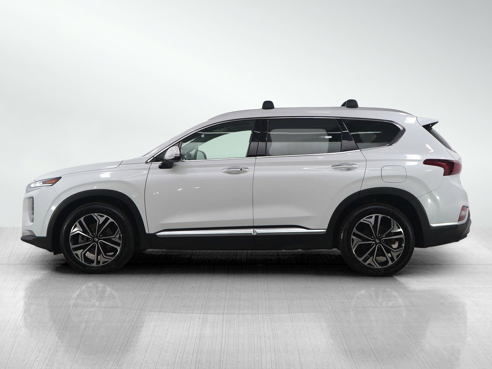 Used 2020 Hyundai Santa Fe SEL image 2