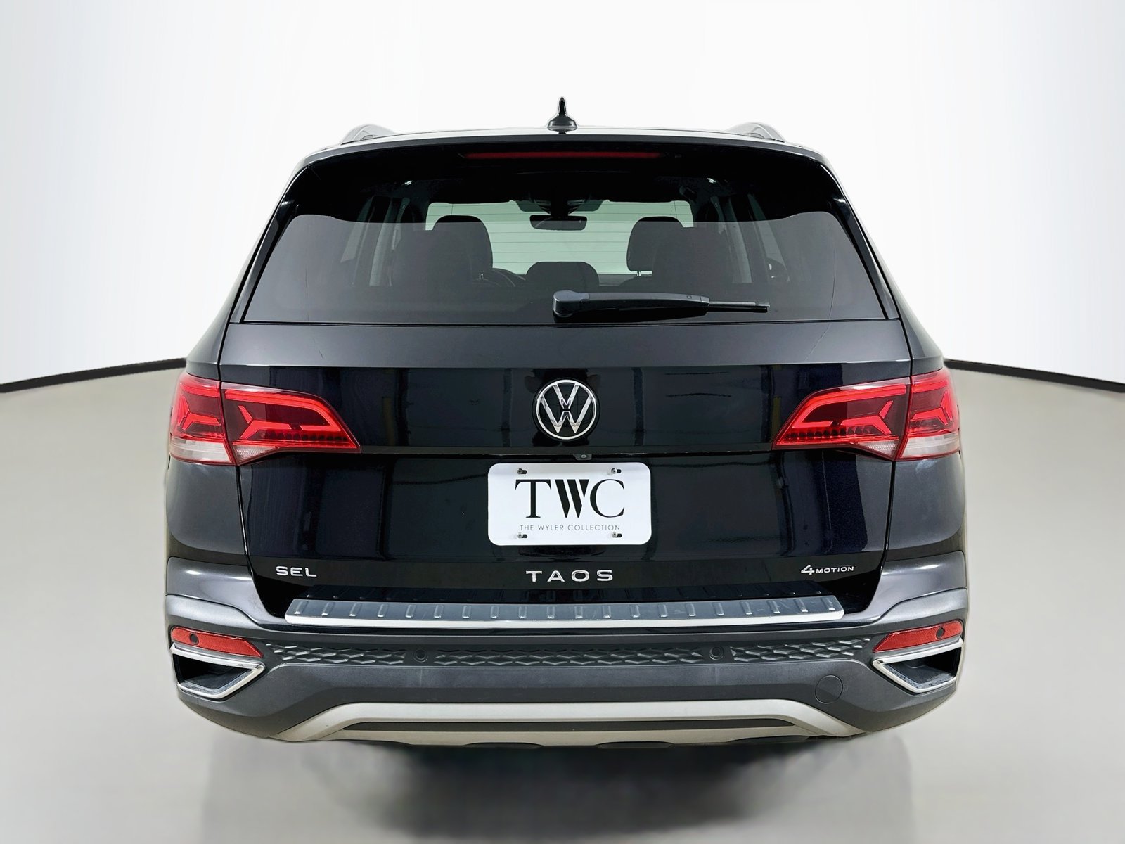 Used 2022 Volkswagen Taos SEL AWD/4WD image 6
