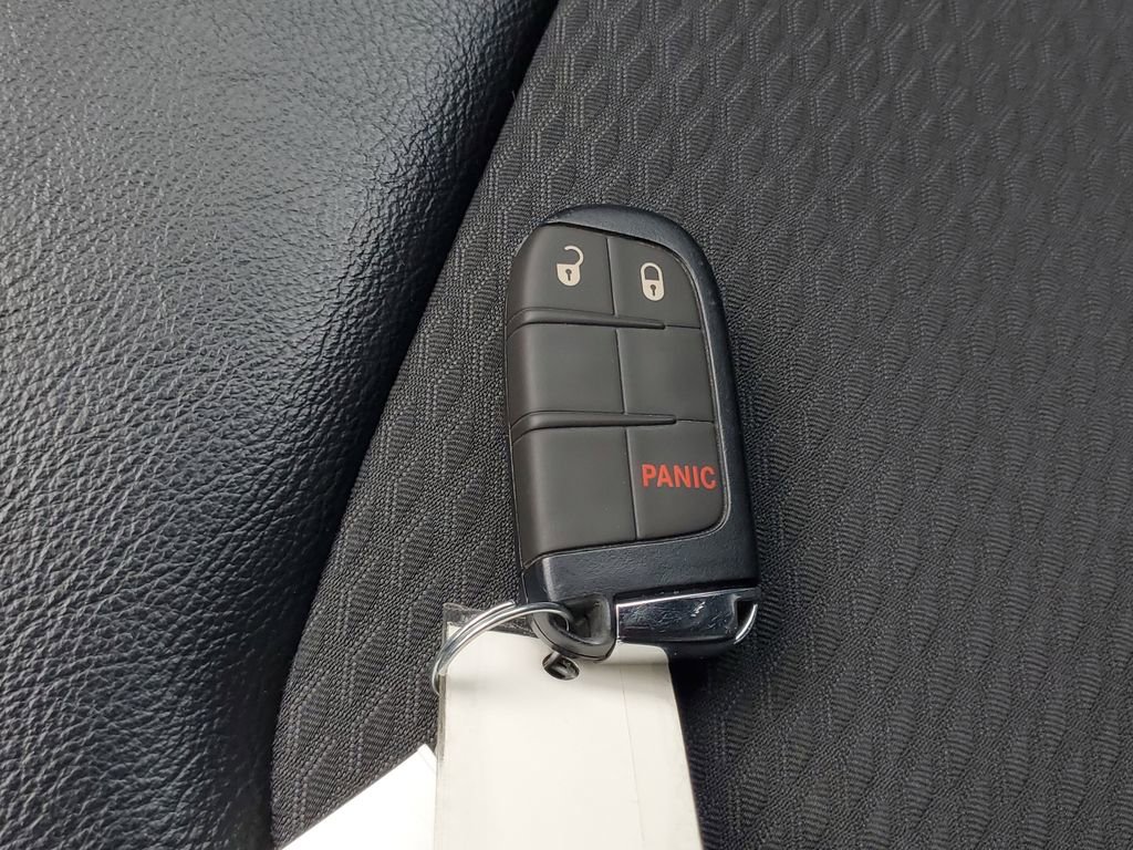 Used 2023 Jeep Compass Latitude AWD/4WD image 27