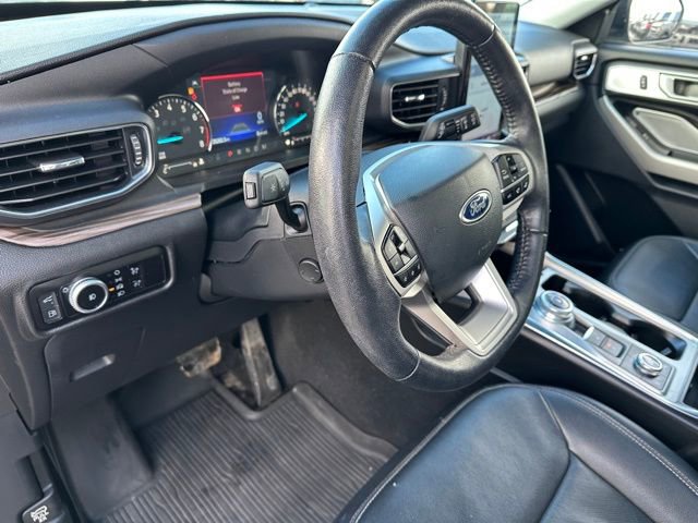 Used 2023 Ford Explorer Limited AWD/4WD image 21