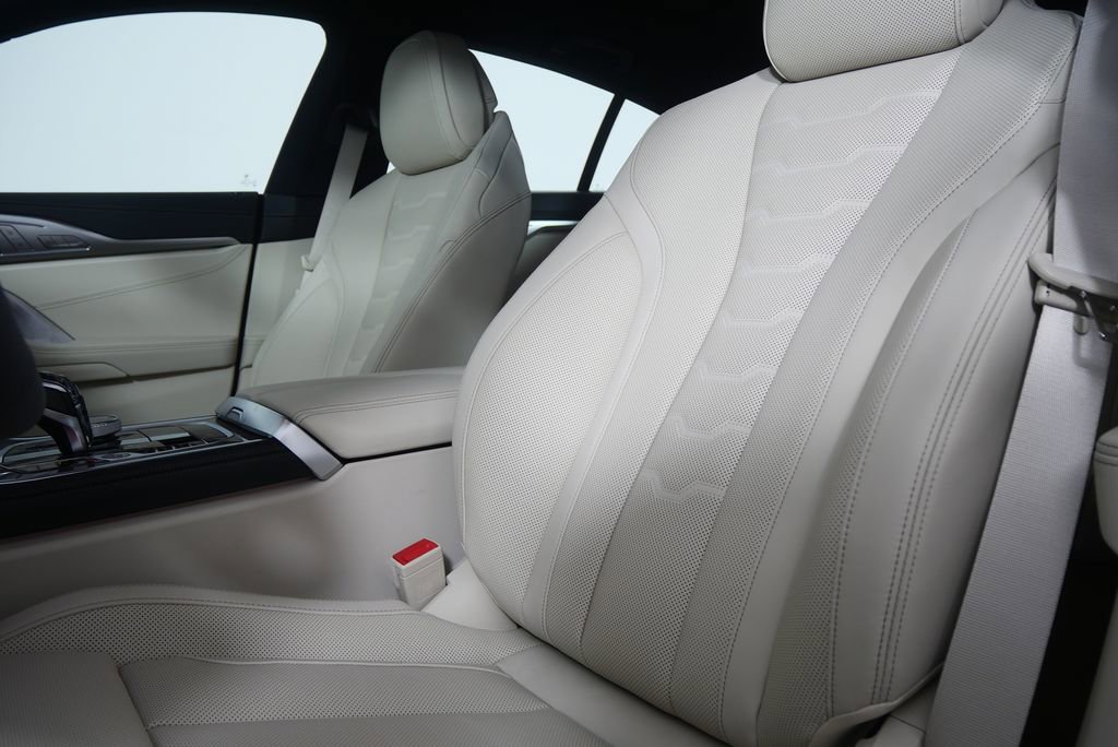 New 2026 BMW 840i image 13
