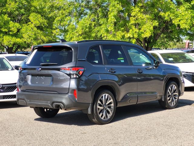Used 2025 Subaru Forester Touring AWD/4WD image 4