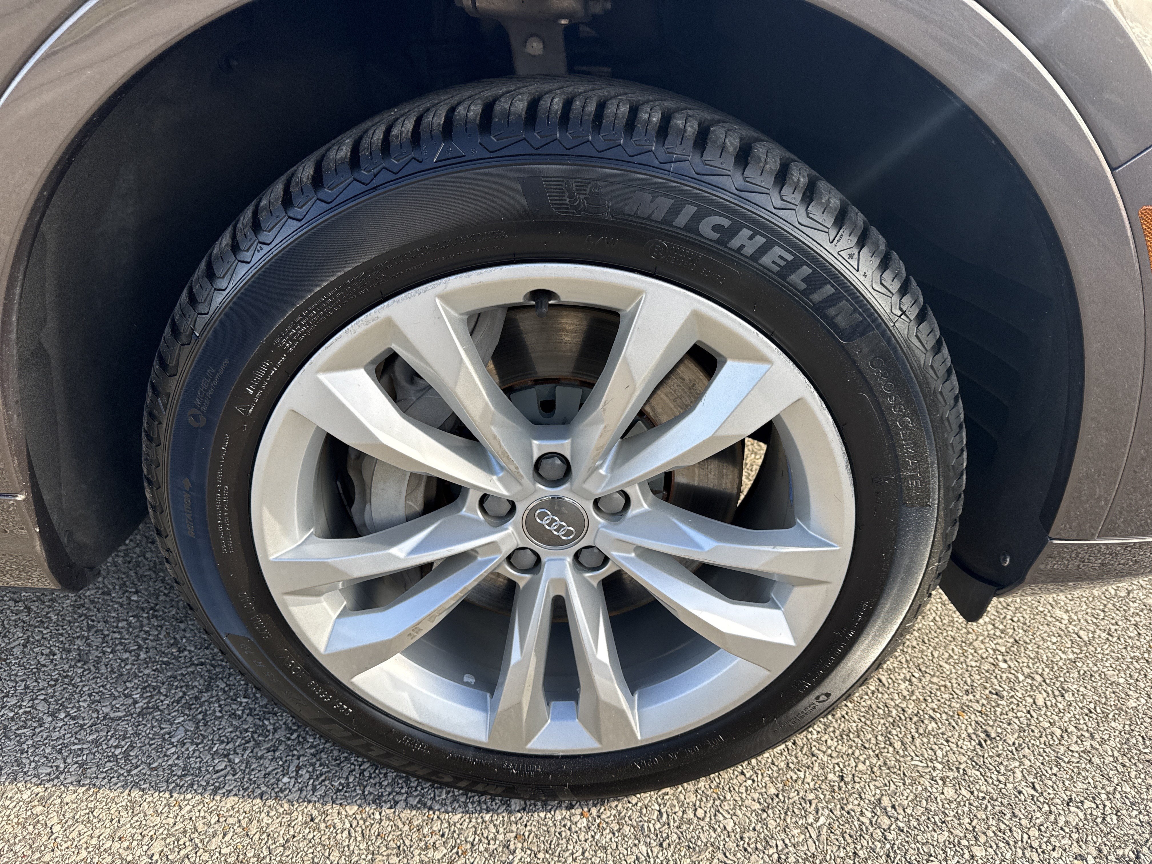 Used 2019 Audi Q7 2.0T Premium Plus w/ Premium Plus Package AWD/4WD image 12