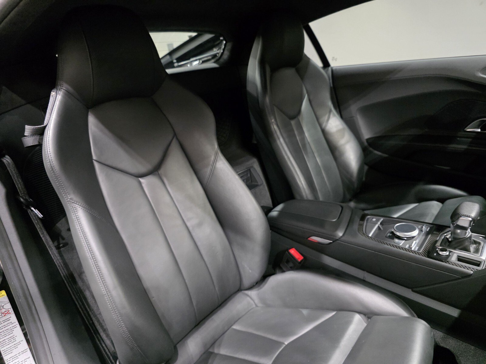 Used 2020 Audi R8 V10 w/ Carbon Exterior Package AWD/4WD image 20