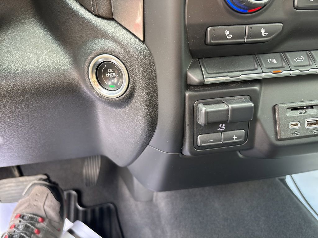 Used 2020 Chevrolet Silverado 2500 LT w/ All Star Edition image 28