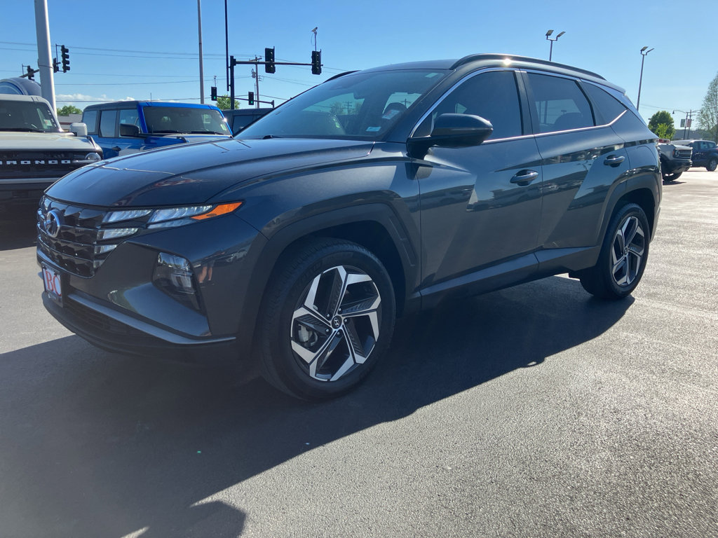 Used 2023 Hyundai Tucson SEL w/ Convenience Package AWD/4WD image 3