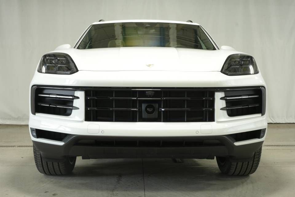 New 2026 Porsche Cayenne image 11