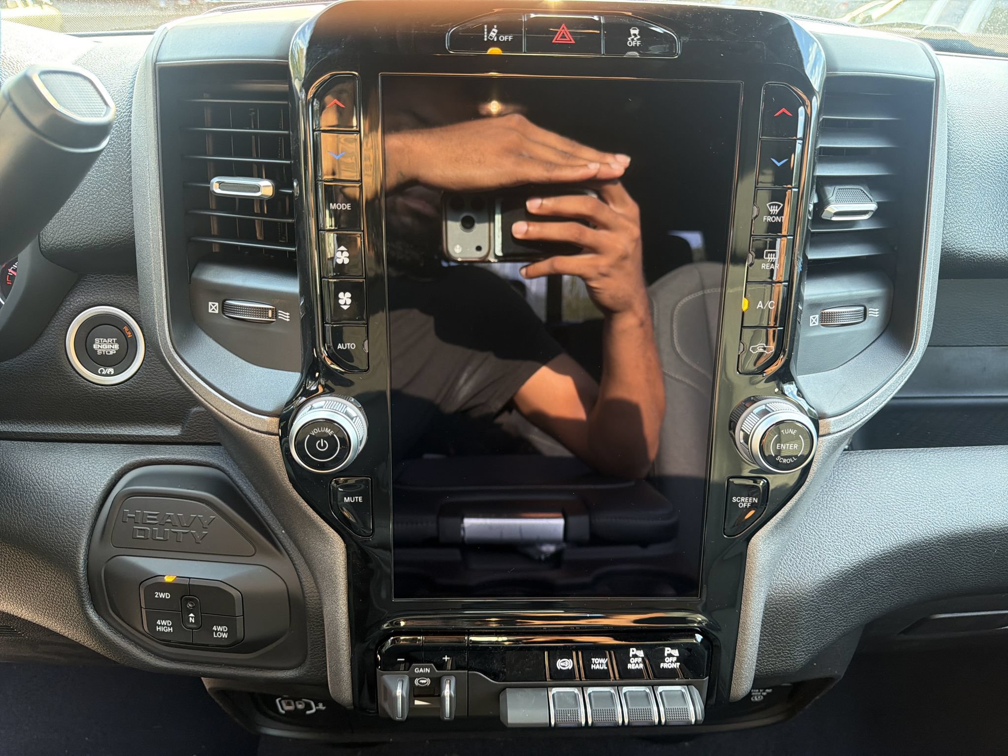 New 2027 RAM 3500 Tradesman AWD/4WD image 29