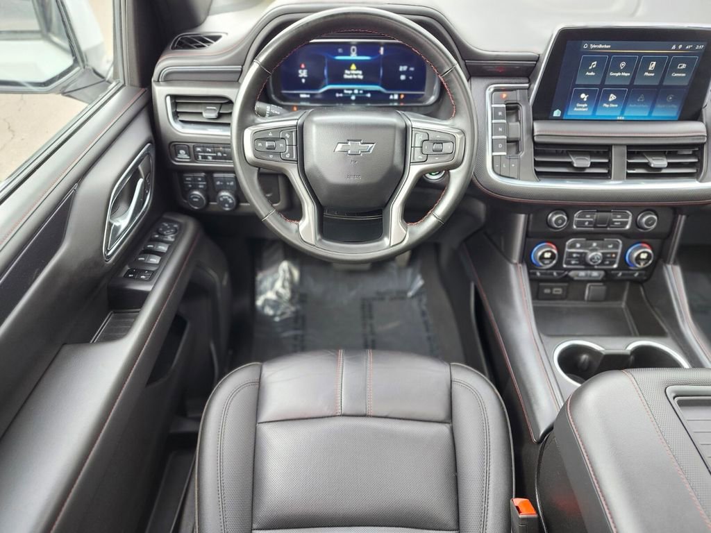 Used 2024 Chevrolet Suburban RST w/ Luxury Package image 11
